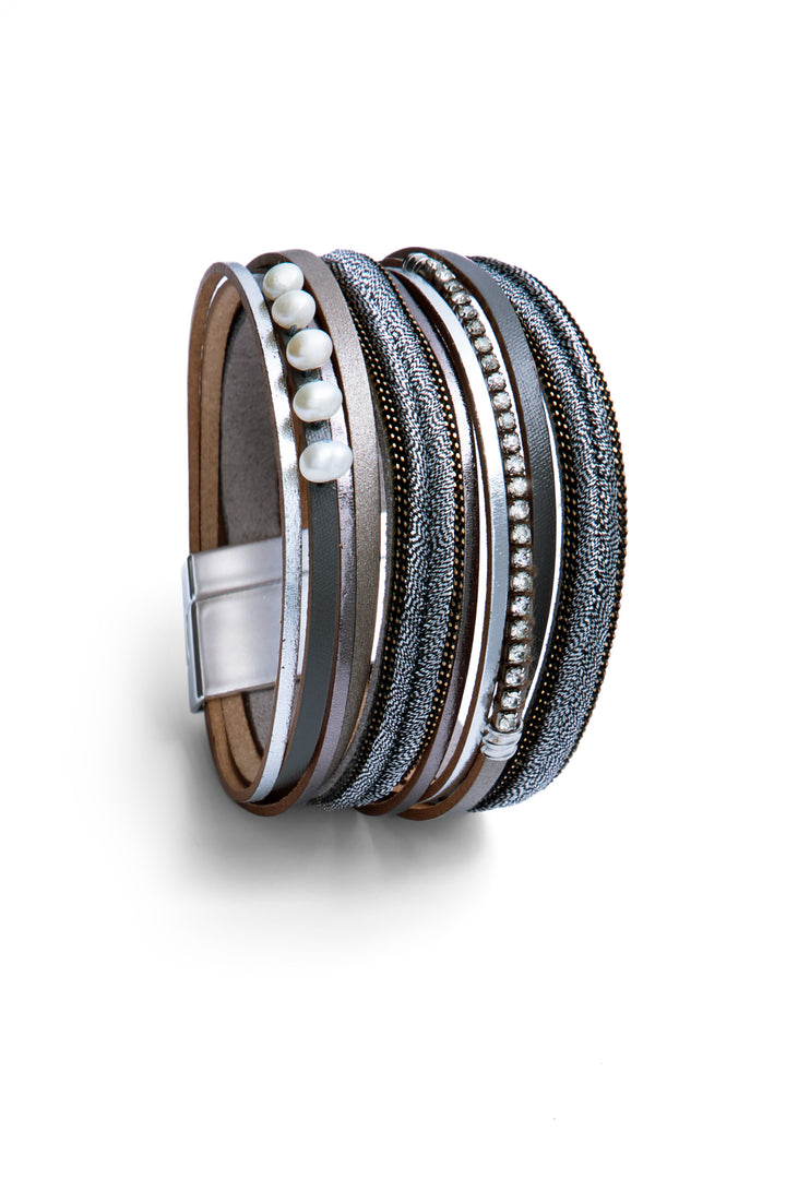 Crystal Adorned Shimmering Leather Bracelet
