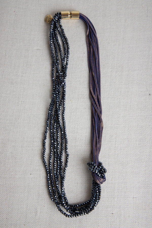 Short Knotted Chain Necklace