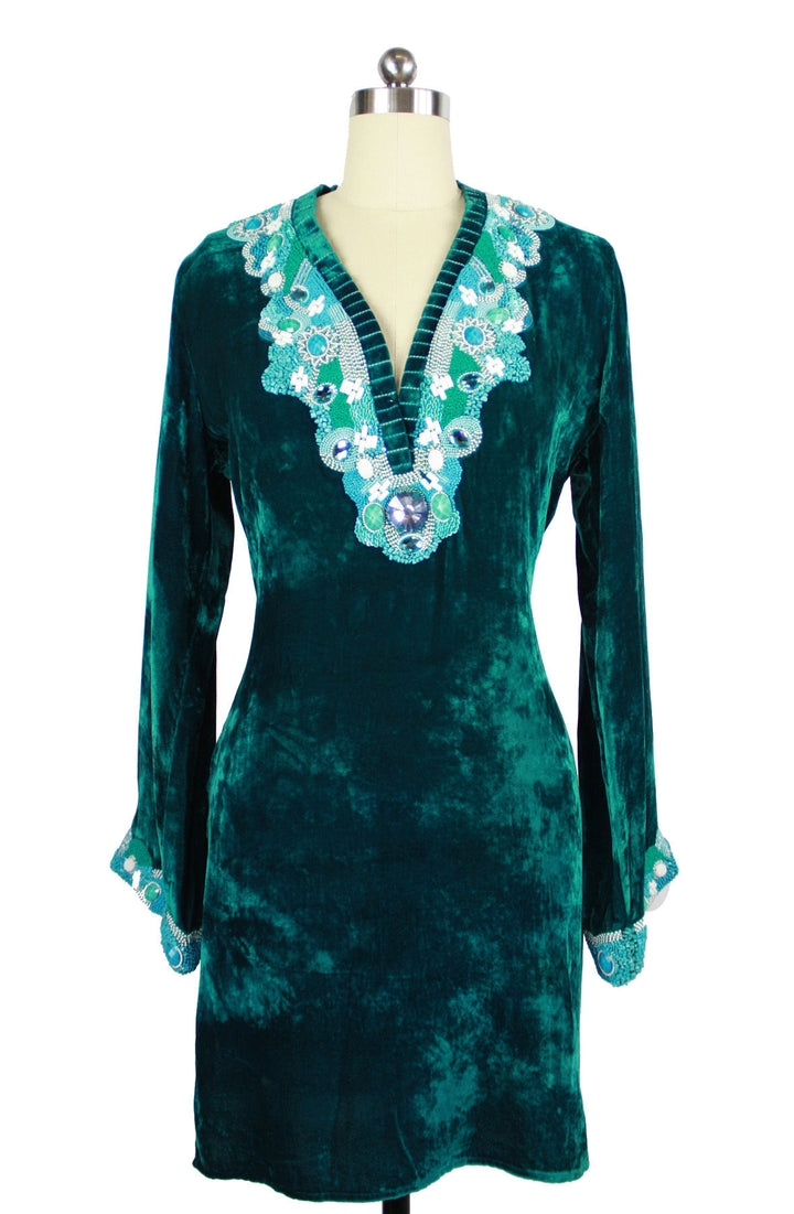 Green Ethnic Motifs Embroidered Sequinned Velvet Tunic