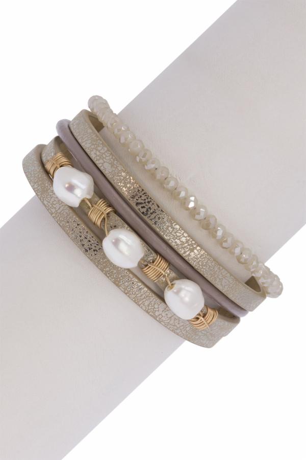 Showcase Linear Pearl Bracelet