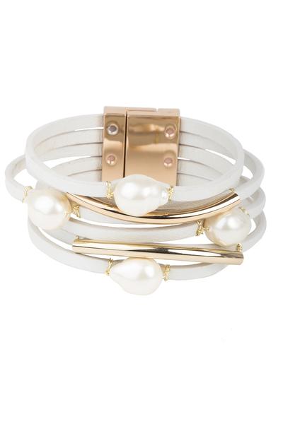 Achai Pearl Leather Bracelet