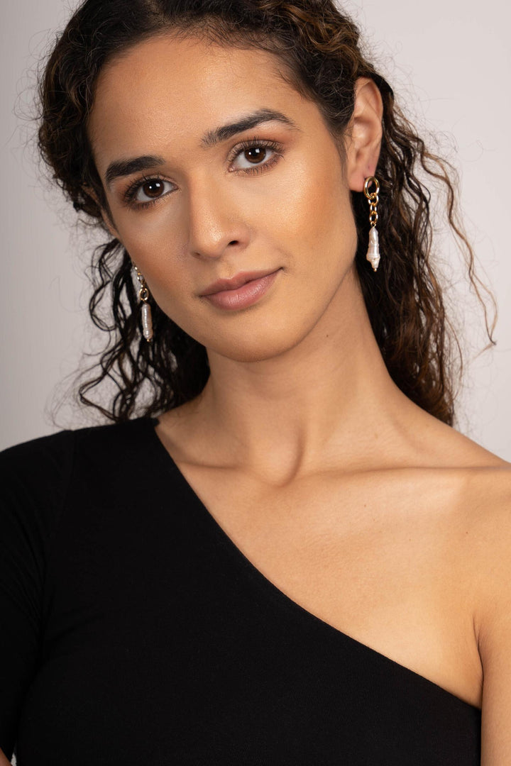 Eleanor Pearl Drop Earrings