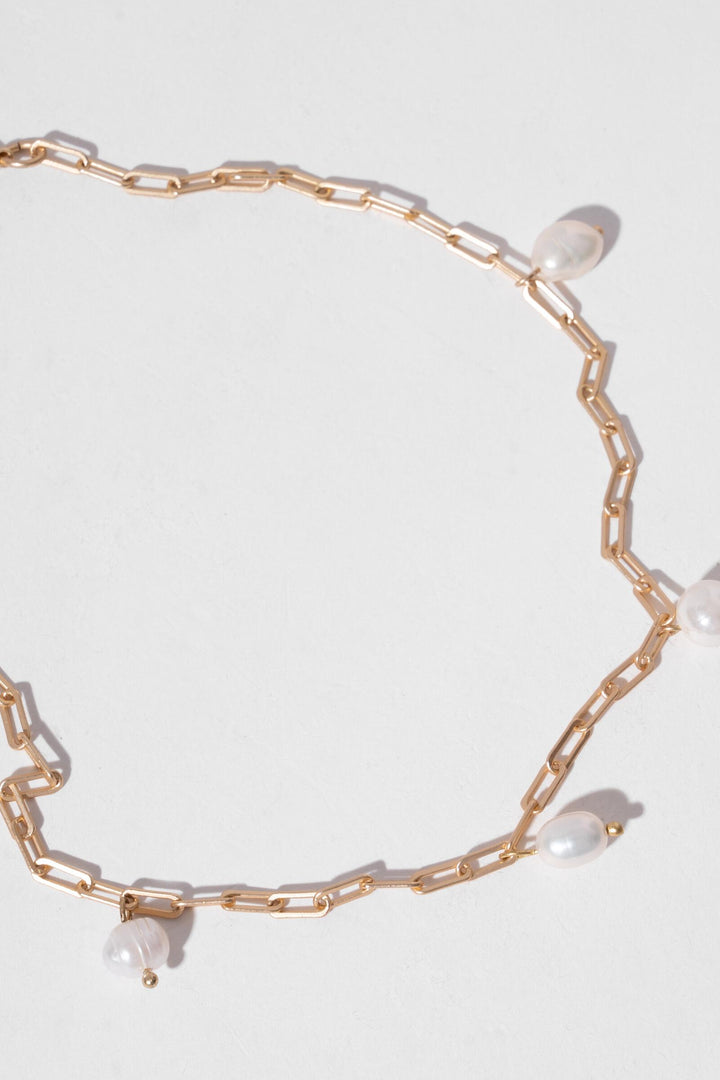 Preppy Pearl Necklace
