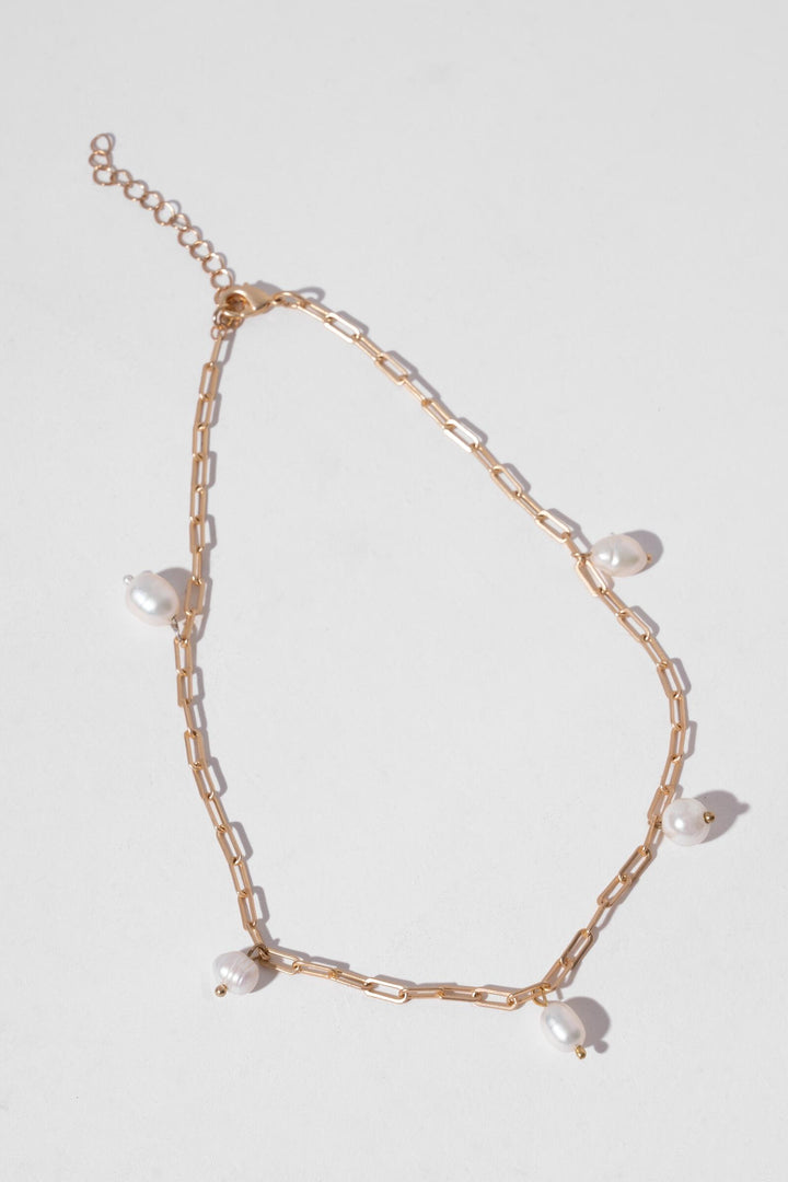 Preppy Pearl Necklace