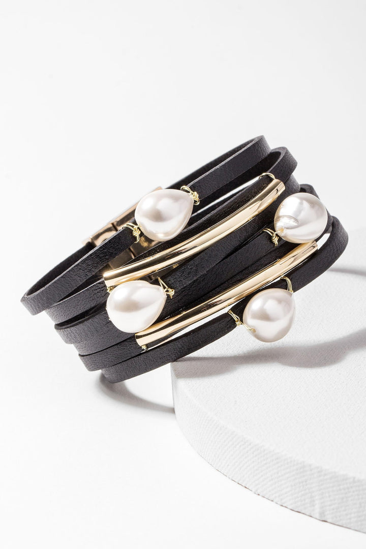 Achai Pearl Leather Bracelet