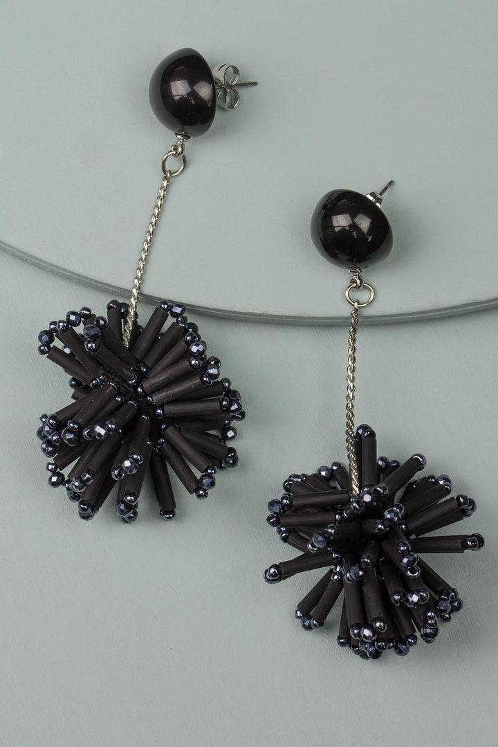 Collic Dangle Earring