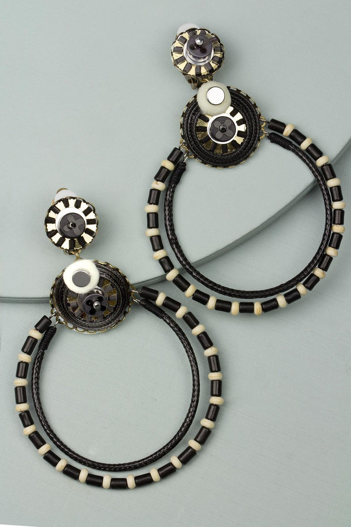 Horrace Hoop Drop Earring