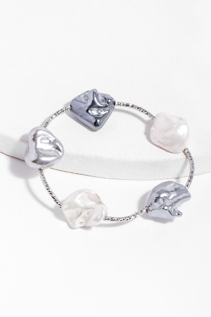 Trikon Pearl Bracelet