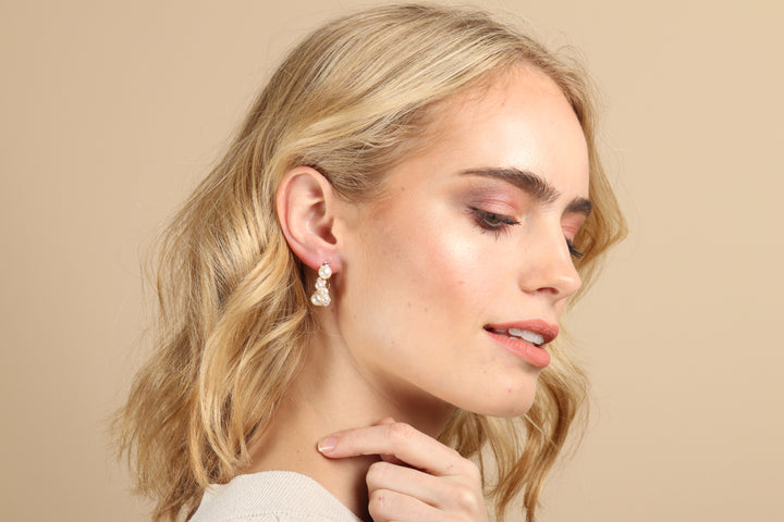 Scatter Pearl Hoop Earring