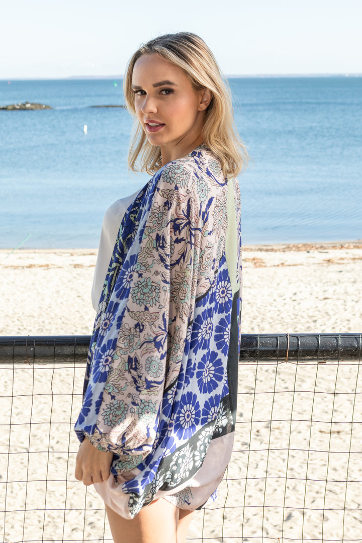Juliana Abstract Floral Kimono