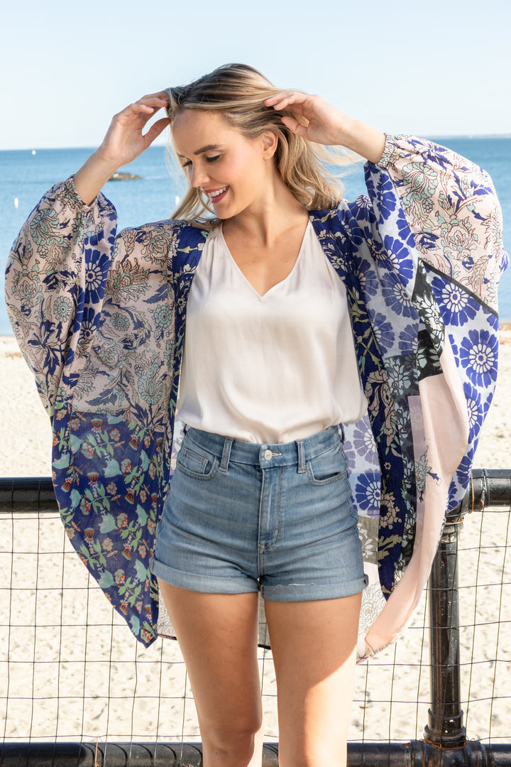 Juliana Abstract Floral Kimono