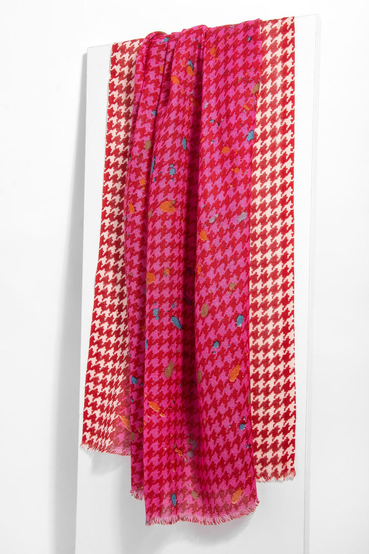Fun Houndstooth Scarf
