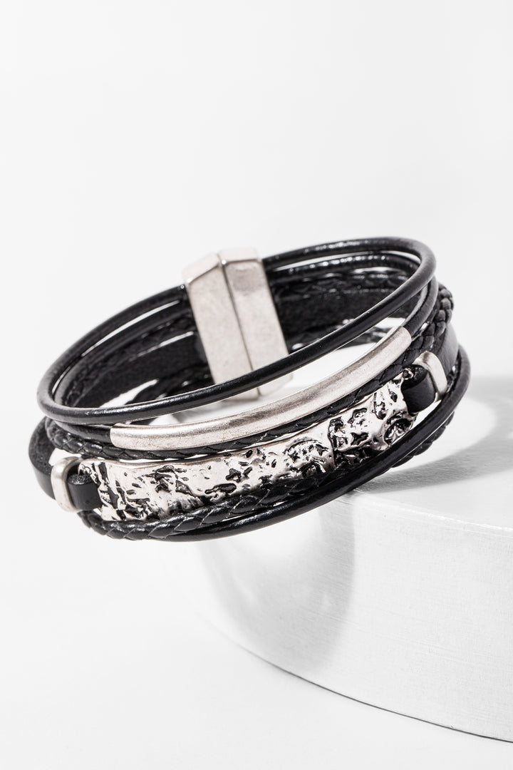 Unpaved Bar Leather Bracelet