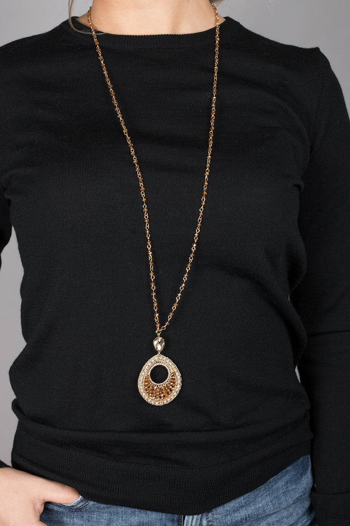 Vivaan Teardrop Pendant Necklace