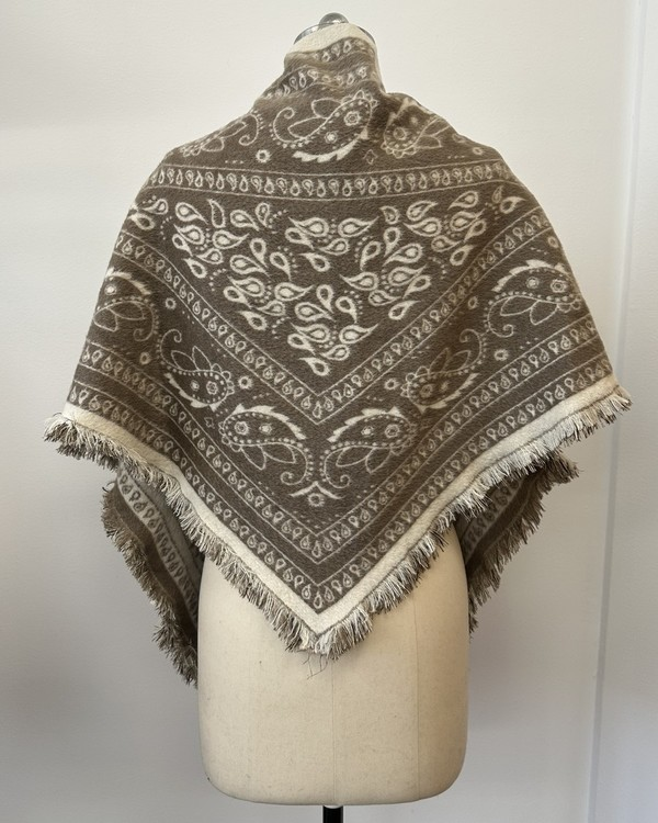 Taupe