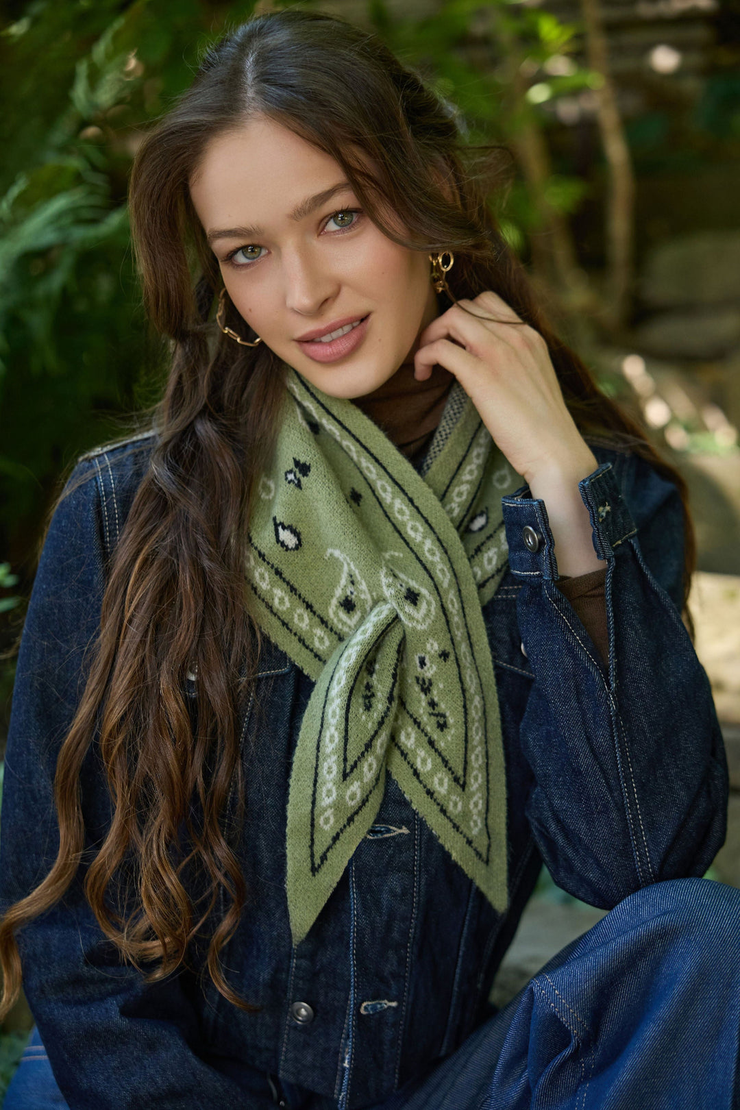 Paisley Pull Through Triangle Scarf - Olive