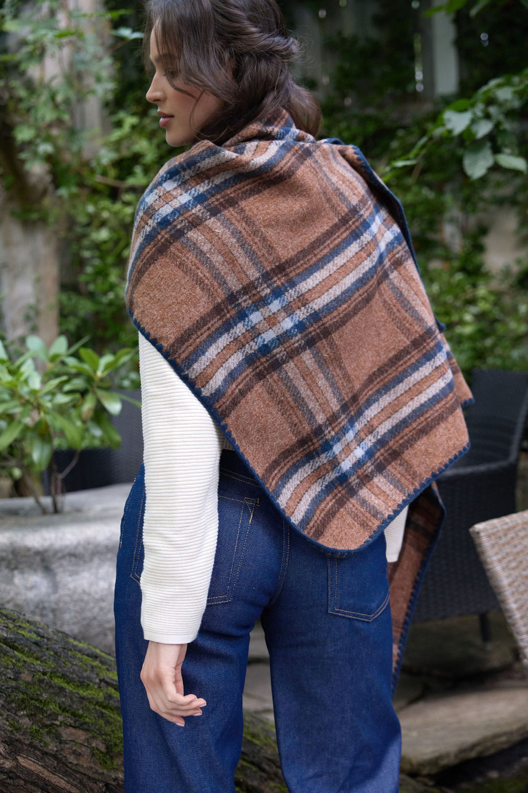 Knitted Plaid Triangle Shawl- Blue Multi