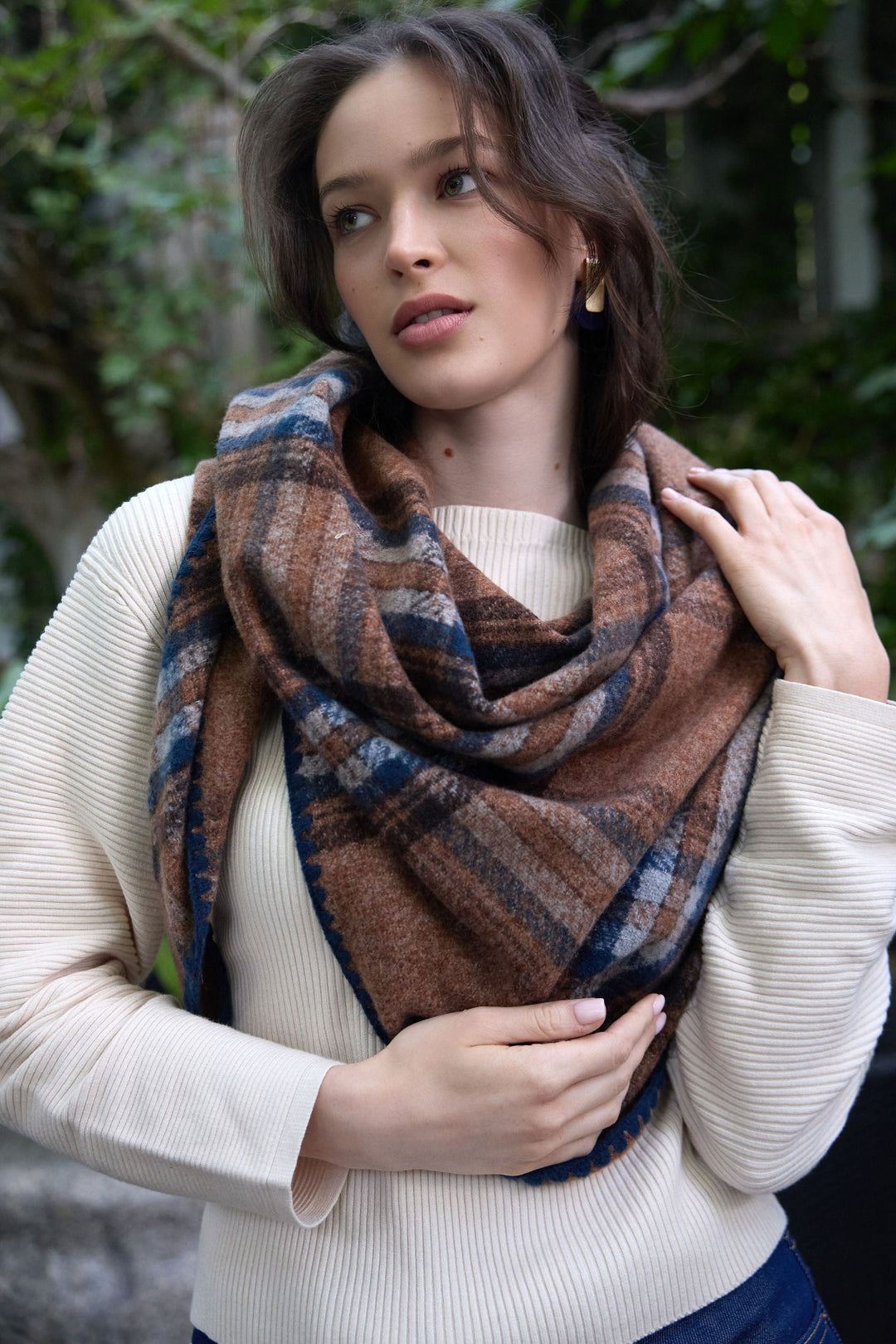 Knitted Plaid Triangle Shawl- Blue Multi
