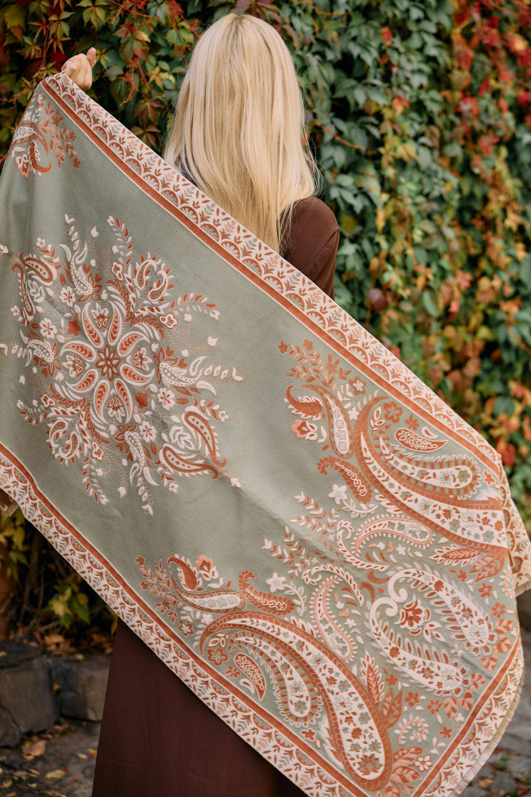 Paisley Motif Reversible Scarf