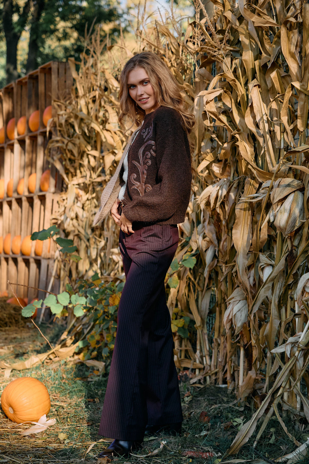 Two-Tone Scroll Appliqué Cardigan