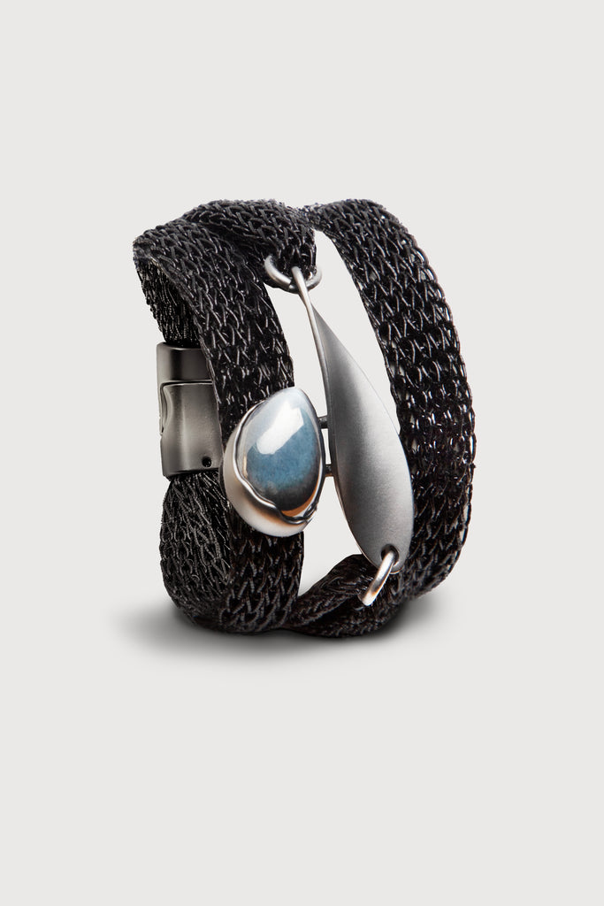 Mesh Twisted Plate Orb Bracelet – Saachi Wholesale