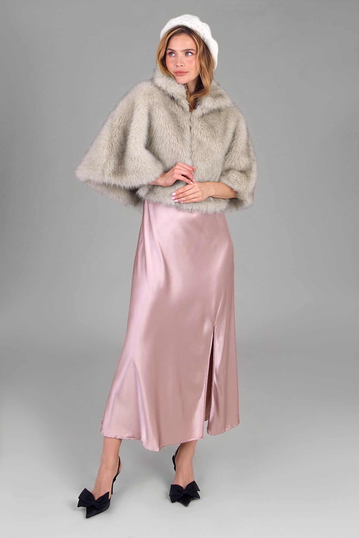 最安値muguet frill sailor collar blouson Upturned Collar Fur Capelet – Saachi Wholesale