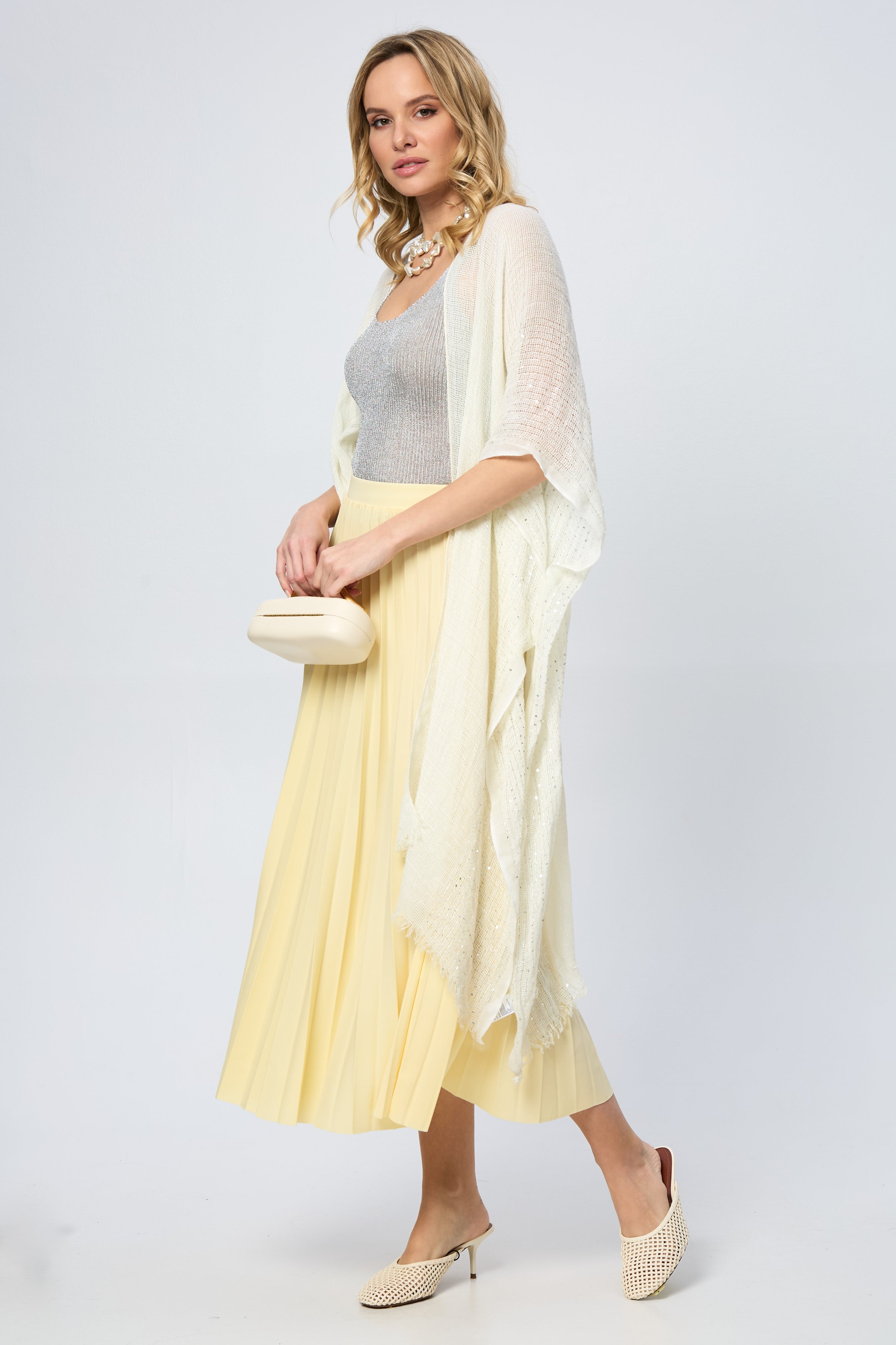 Shimmering Sequined Ruana – Saachi Wholesale