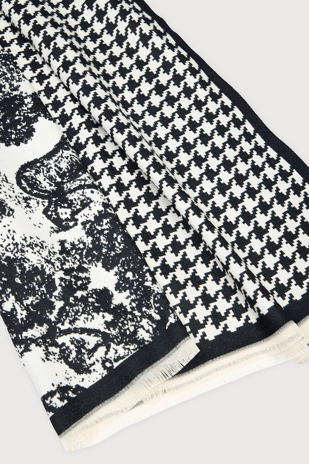 Abstract Reversible Scarf