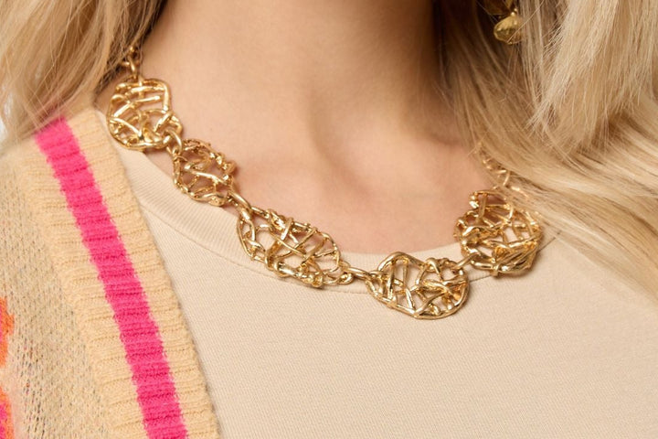 Twisted Chain Metal Necklace