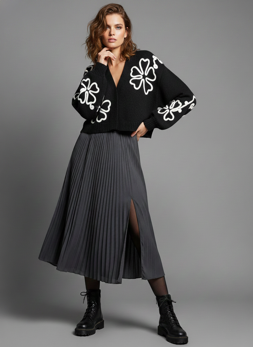 Cropped Flower Squiggle Cardigan