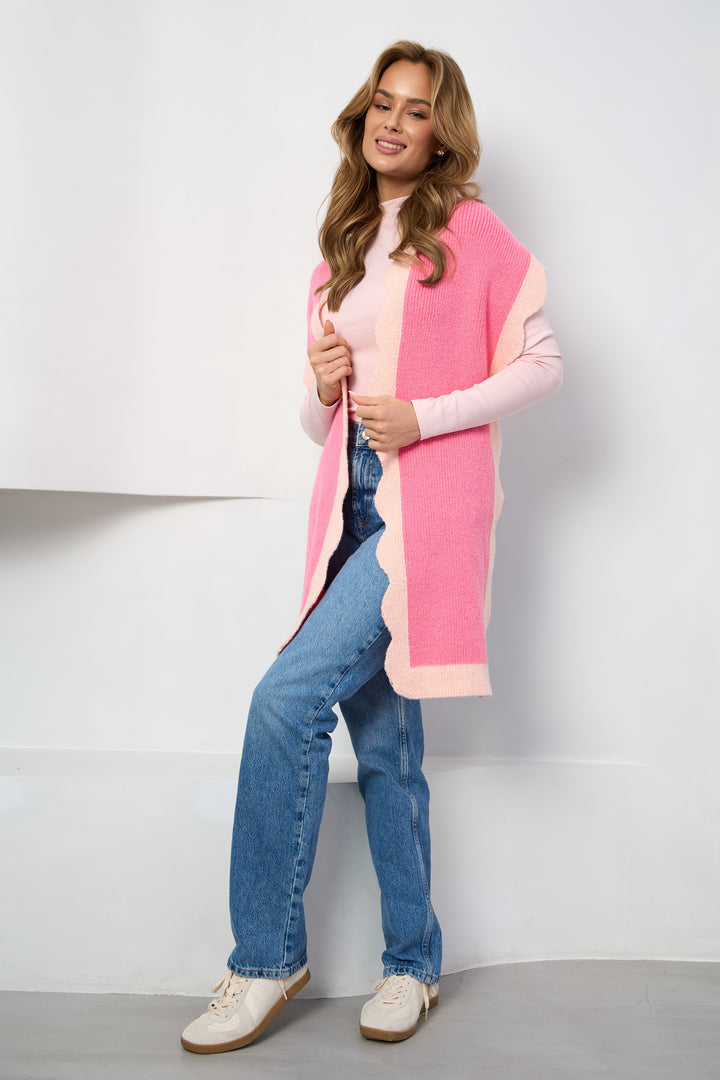 Scallop Trim Knit Scarf