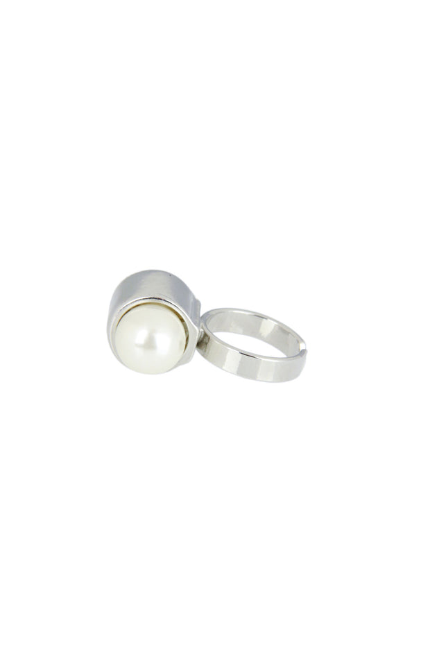 3D Pearl Ring with Metal Accent Silver