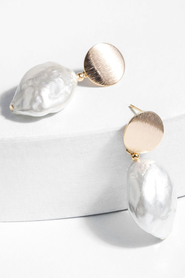 Charlotte Pearl Earring