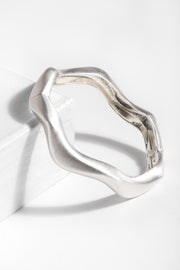 Wavy Metal Bracelet
