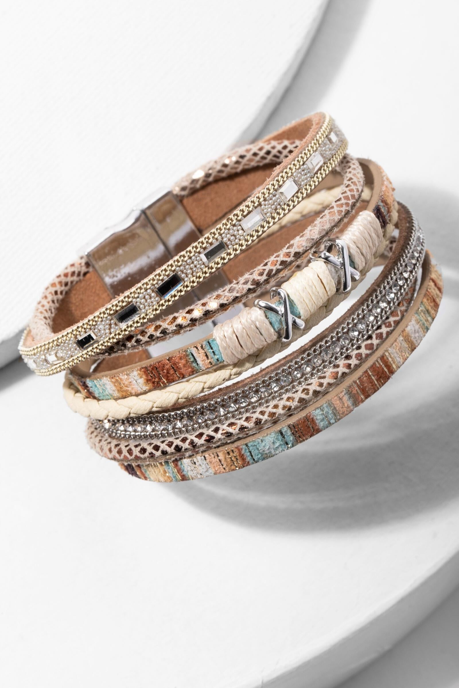 Sweet Sands Multi Strand Leather Bracelet – Saachi Wholesale