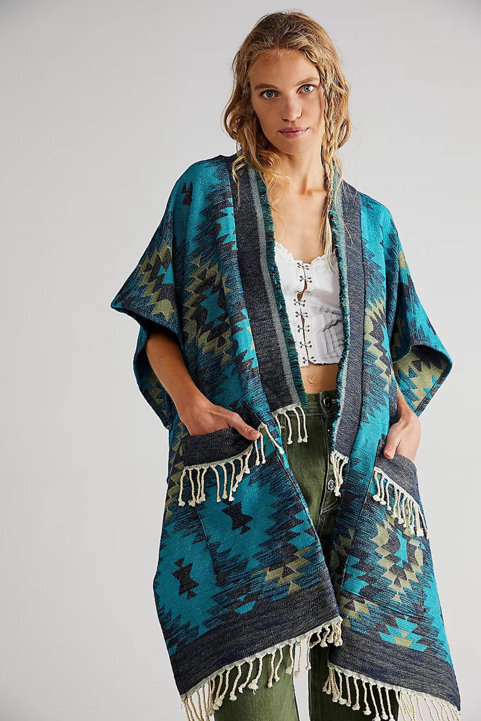 Aztec Jacquard Ruana – Saachi Wholesale
