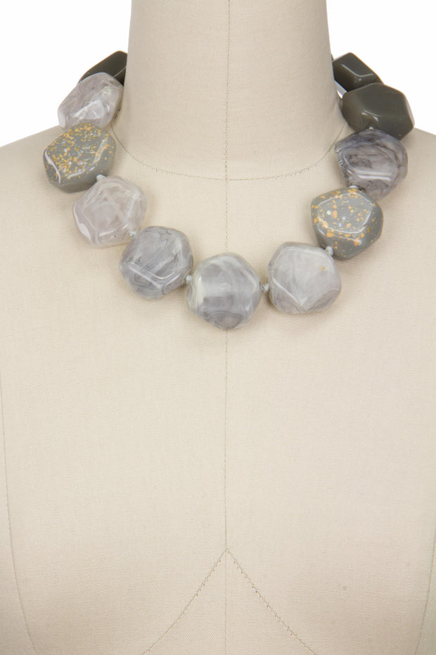 Pebble Collar Necklace