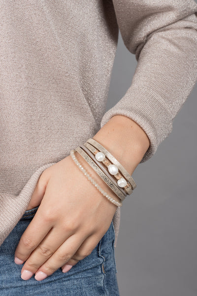 Showcase Linear Pearl Bracelet